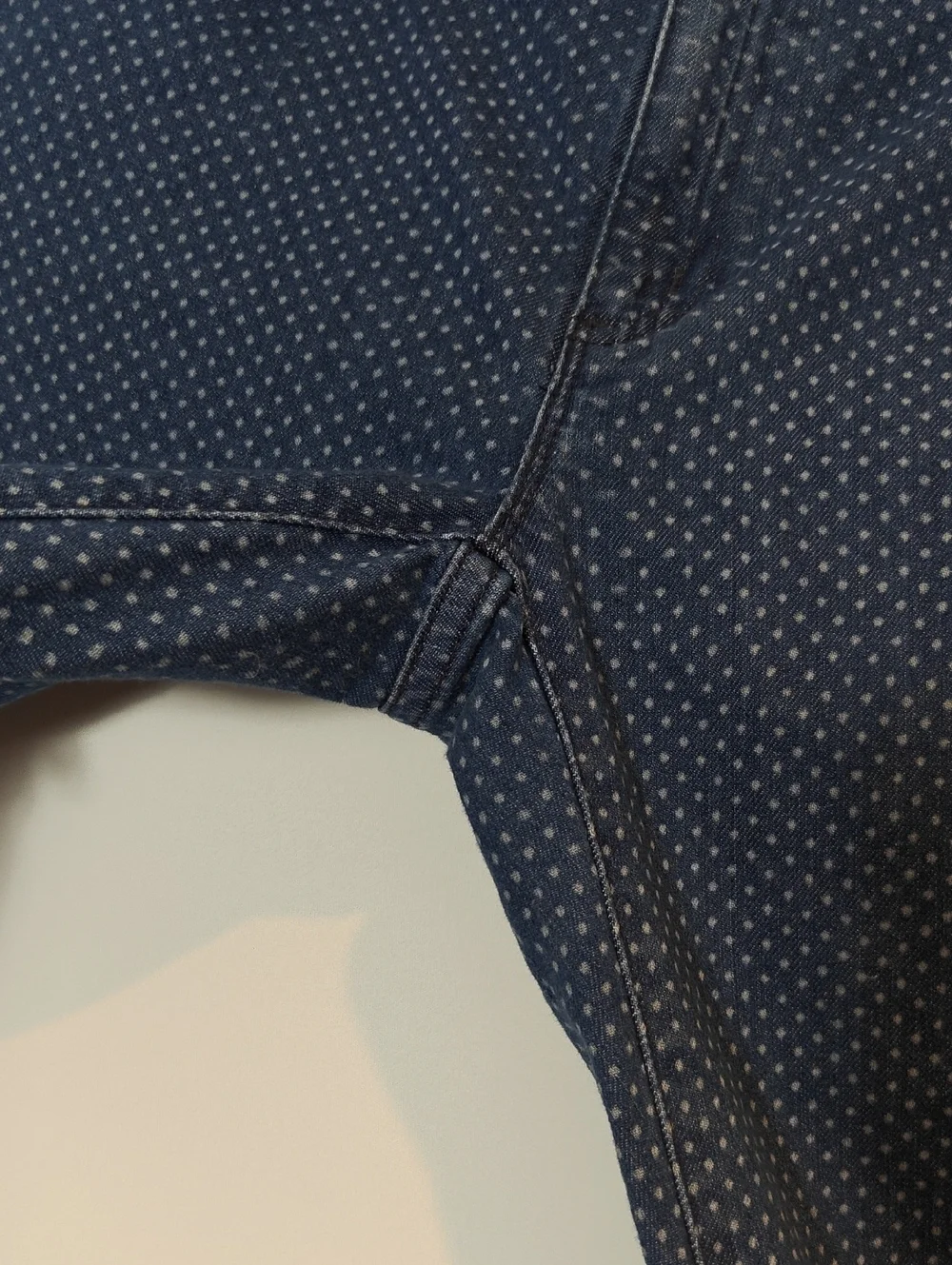 MICHAEL KORS Navy Polka Dot Skinny Jeans Medium Wash Size 4